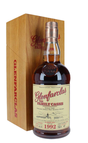 Glenfarclas 1992/2022 - The Family Casks - Cask No. 5988 - Release 2022 - Single Malt Scotch Whisky